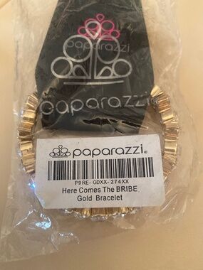 Papparazzi gold tone rhinestone stretch bracelet